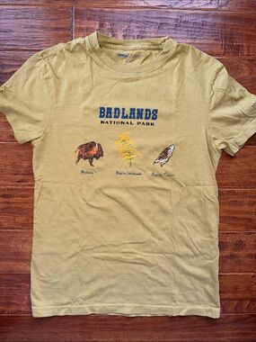 JCrew National Park Foundation Badlands and J.Crew graphic T-shirt, XS (men's)